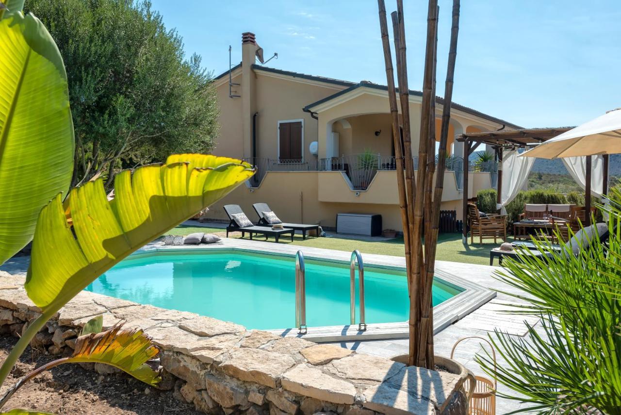 Villa Pedra Alghero - Appartamento In Villa Con Piscina エクステリア 写真
