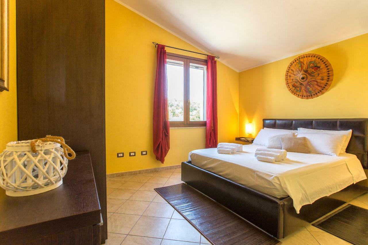 Villa Pedra Alghero - Appartamento In Villa Con Piscina エクステリア 写真