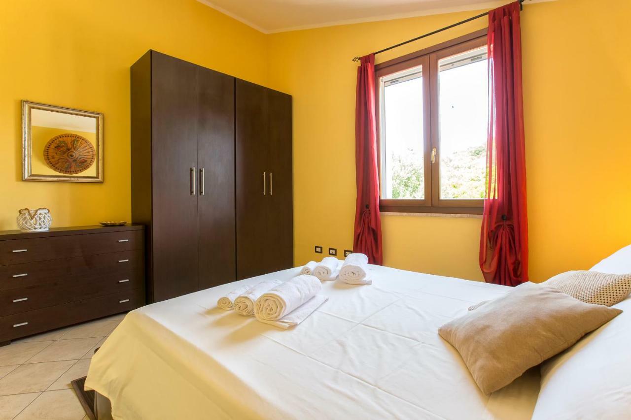 Villa Pedra Alghero - Appartamento In Villa Con Piscina エクステリア 写真
